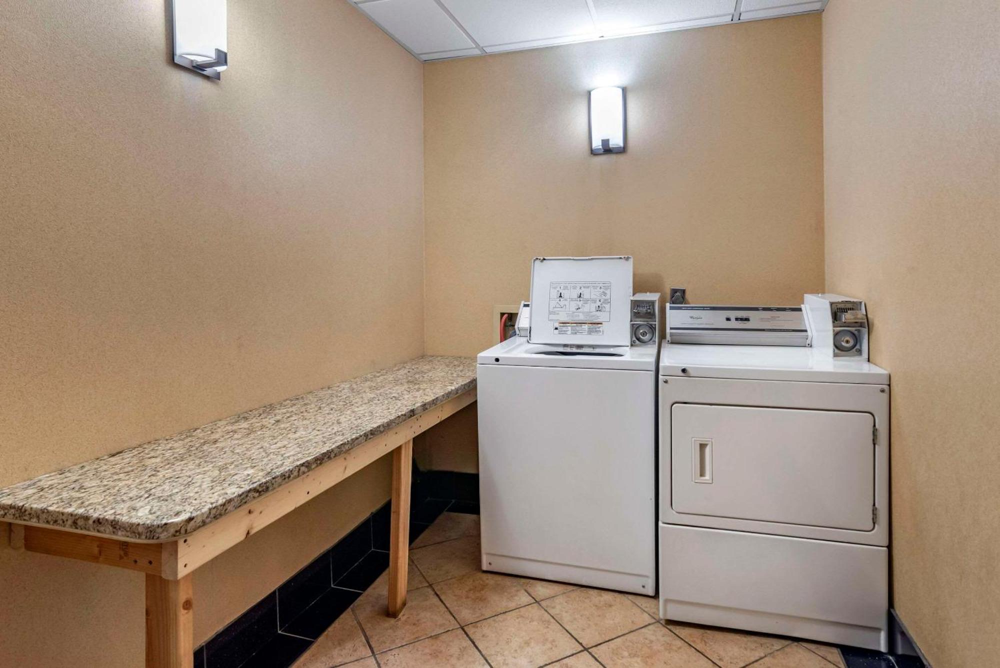 Comfort Inn Birmingham Homewood Zewnętrze zdjęcie
